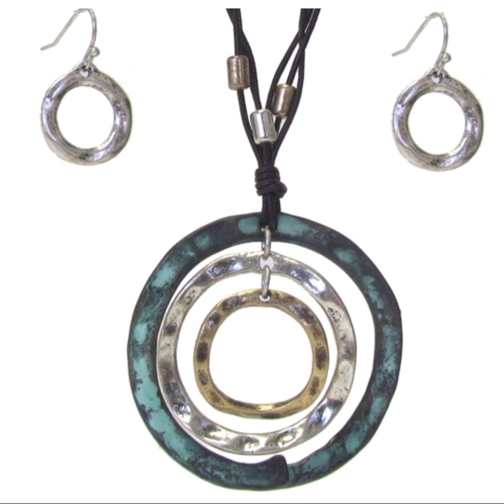 NEW VINTAGE LOOK HAMMERED DISC BOHO NECKLACE SET